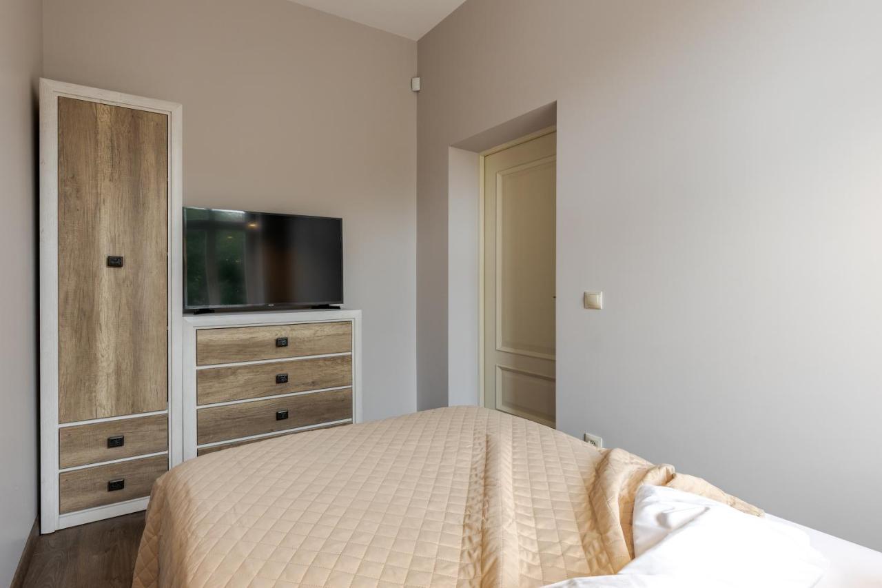 Inshiapartments On Kovzhuna Str إلفيف المظهر الخارجي الصورة