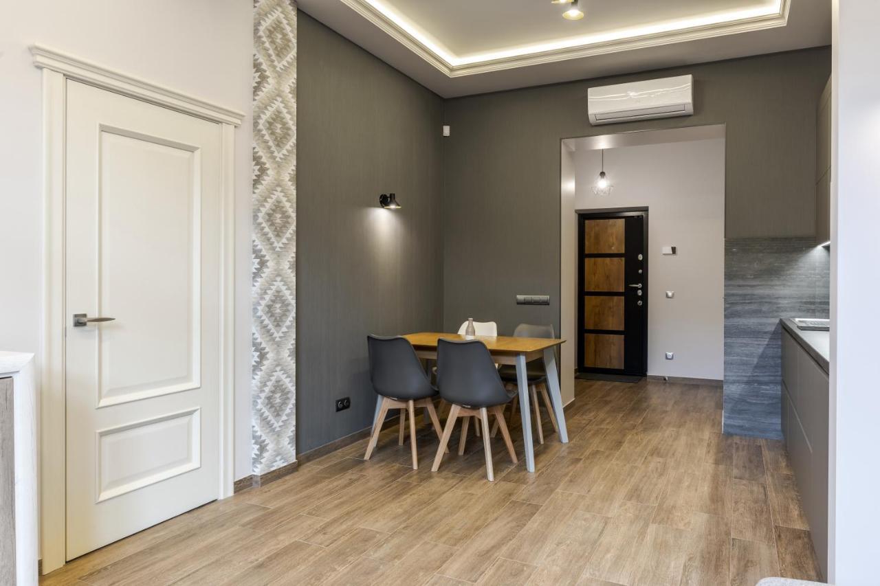Inshiapartments On Kovzhuna Str إلفيف المظهر الخارجي الصورة