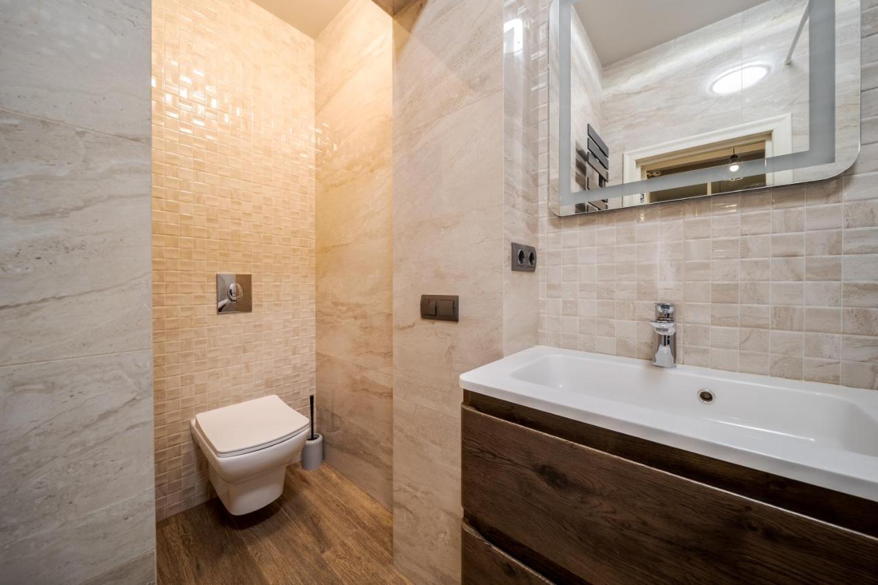 Inshiapartments On Kovzhuna Str إلفيف المظهر الخارجي الصورة