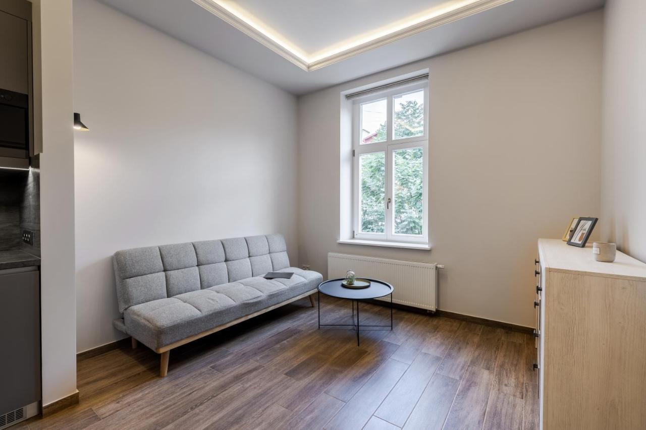 Inshiapartments On Kovzhuna Str إلفيف المظهر الخارجي الصورة