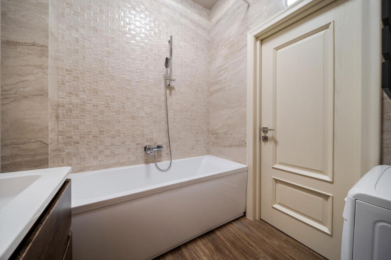 Inshiapartments On Kovzhuna Str إلفيف المظهر الخارجي الصورة