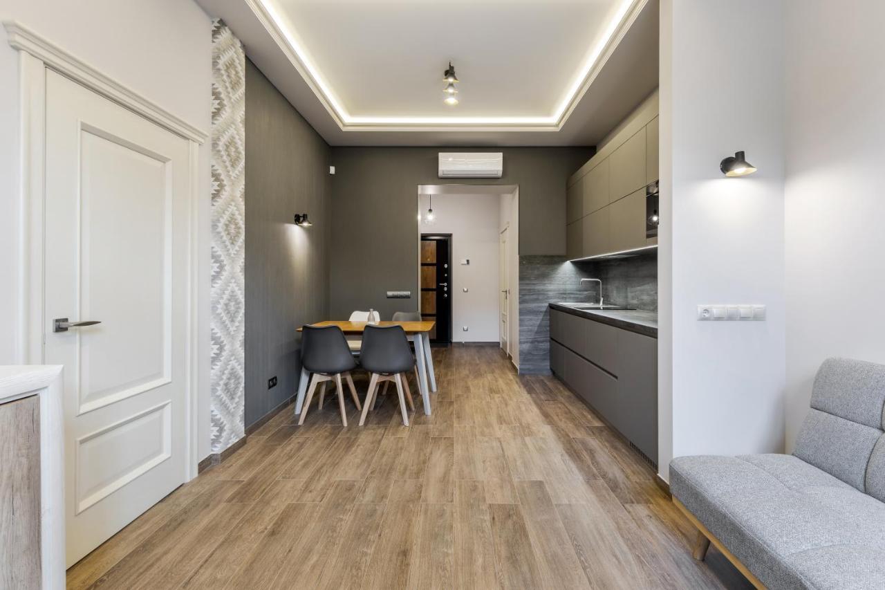 Inshiapartments On Kovzhuna Str إلفيف المظهر الخارجي الصورة
